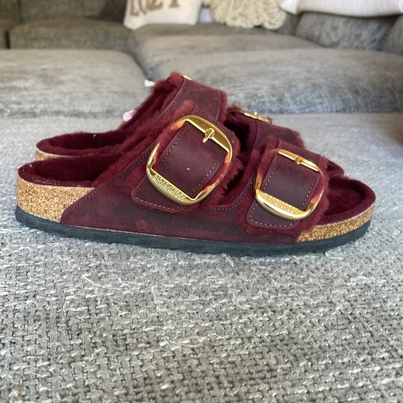 NWT BIRKENSTOCK BIG BUCKLE Leather Arizona Fur Sandals! - Picture 4 of 12